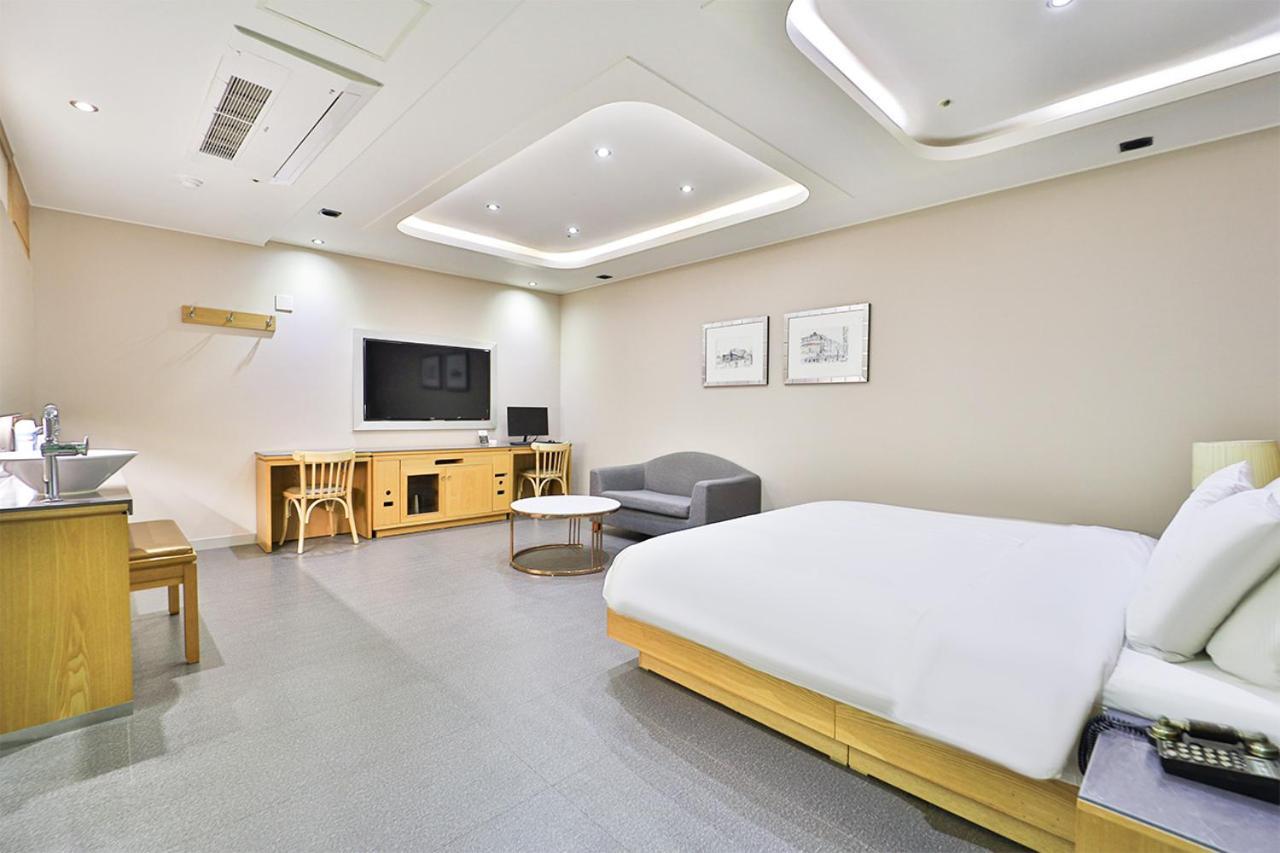 Seomyeon Ib Hotel Busan Exterior foto